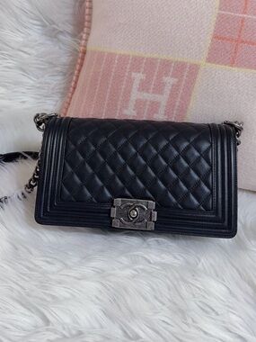 Chanel medium Leboy calfskin black brand new liked full set series 25